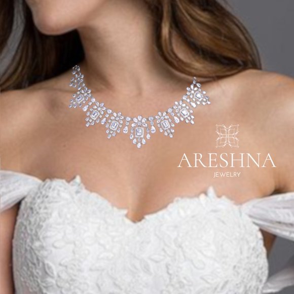 Magestic Diamond Bridal Jewelry Set Necklace and Earrings - Picture 3 of 11